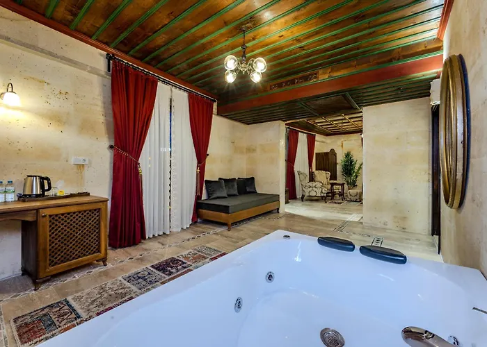 Sobek Palace Eskiomerler