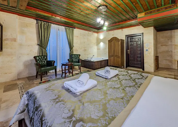 Sobek Palace * Eskiomerler