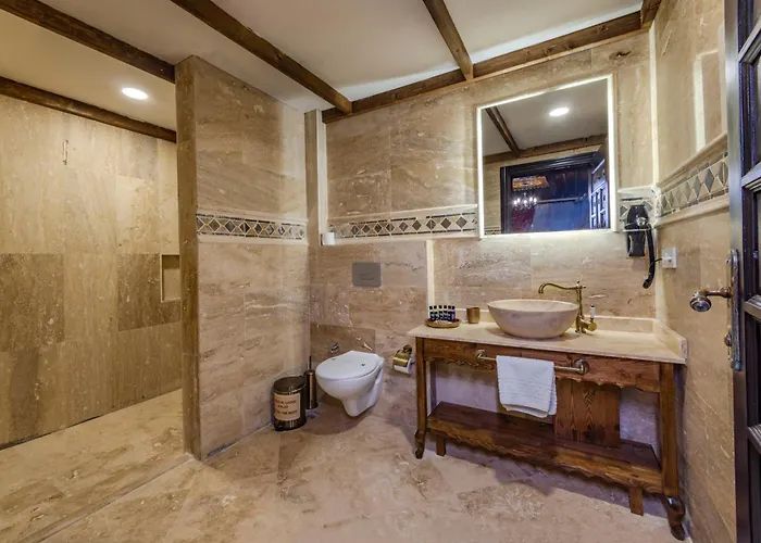 Sobek Palace Eskiomerler