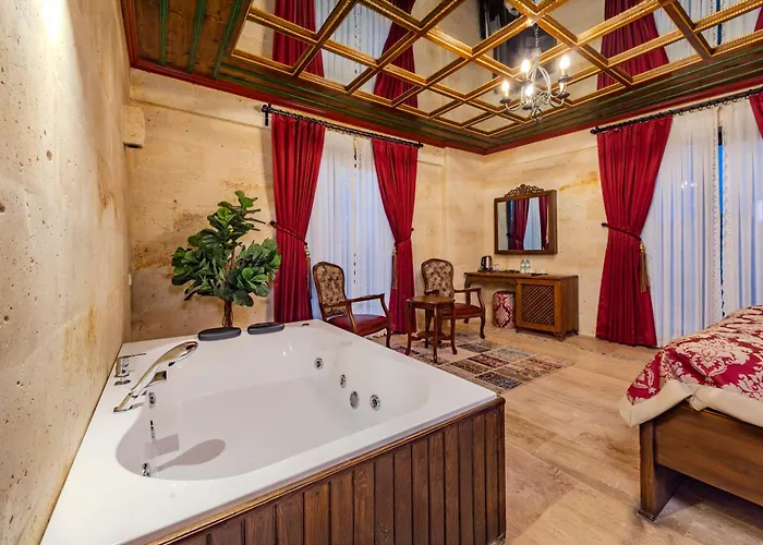 Sobek Palace * Eskiomerler